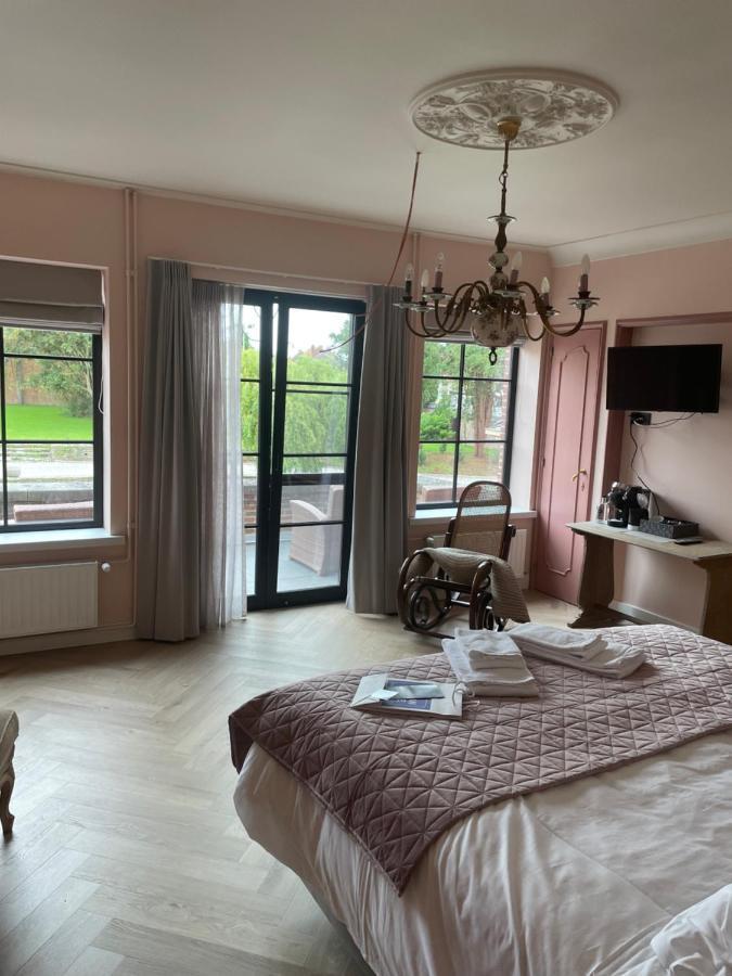 Bed and Breakfast La Posterie Ронсе Экстерьер фото